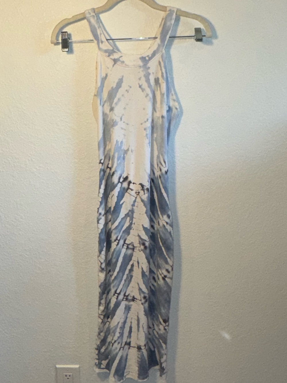 YF&B Blue White Tie Dye Ribbed Bodycon Midi Dress Crossed Back Straps Medium